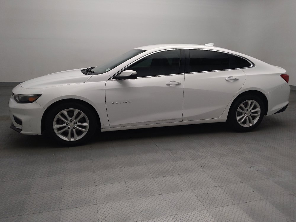Used 2018 Chevrolet Malibu LT FWD image 2