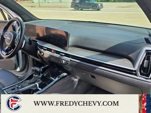 Used 2025 Kia Sorento SX Prestige AWD/4WD image 39