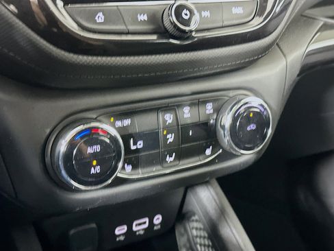 Used 2021 Chevrolet TrailBlazer LT w/ Convenience Package image 23