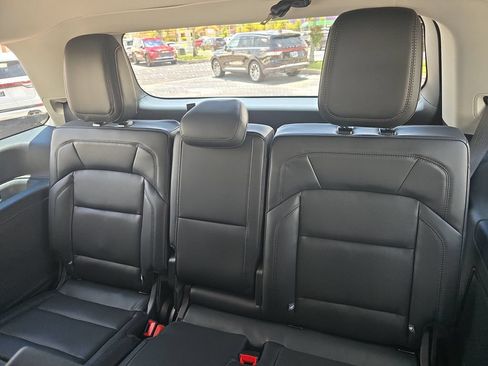 New 2026 Lincoln Navigator Premiere AWD/4WD image 9