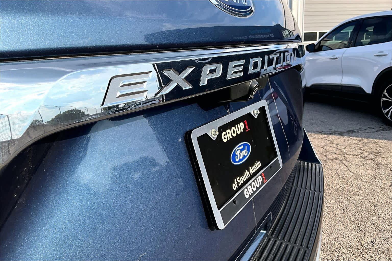 Used 2020 Ford Expedition Limited w/ Special Edition Package RWD image 10