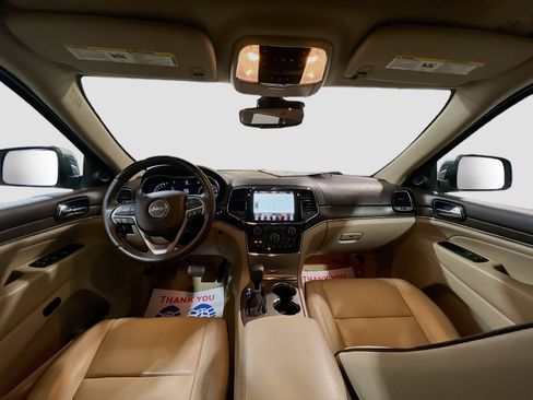 Used 2021 Jeep Grand Cherokee Overland image 18