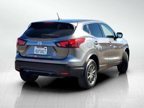 Used 2019 Nissan Rogue Sport S FWD image 4
