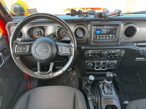 Used 2021 Jeep Gladiator Sport AWD/4WD image 4