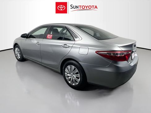 Used 2015 Toyota Camry LE FWD image 6