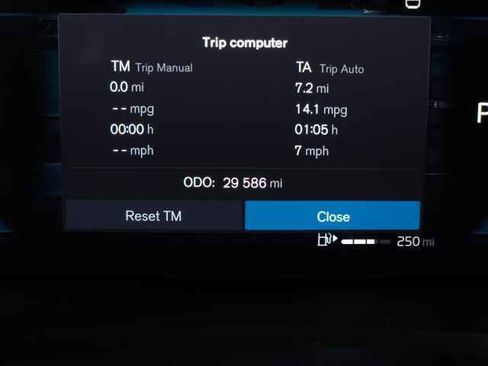 Used 2023 Volvo S60 B5 Plus w/ Climate Package image 21