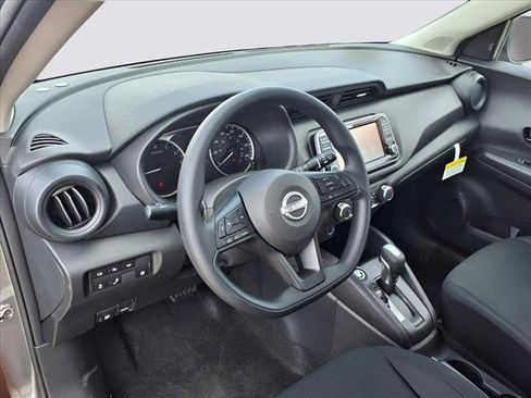 New 2025 Nissan Kicks Play S image 12