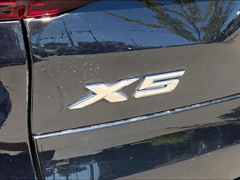 Used 2023 BMW X5 xDrive40i w/ Premium Package AWD/4WD image 29