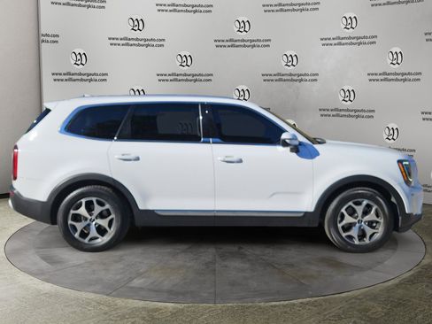 Used 2022 Kia Telluride EX w/ Towing Package image 6
