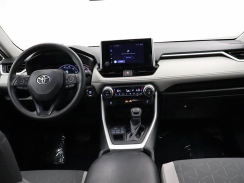 Used 2023 Toyota RAV4 XLE AWD/4WD image 13