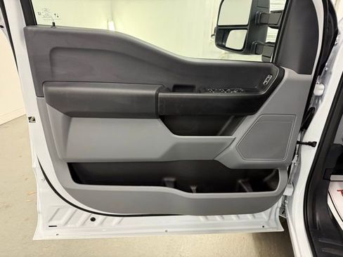 New 2026 Ford F350 XL w/ XL Chrome Package image 13