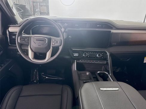 New 2026 GMC Sierra 3500 Denali w/ Denali Reserve Package AWD/4WD image 2