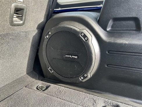 Used 2019 Jeep Wrangler Unlimited Sahara image 13