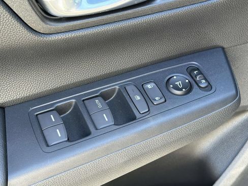 Certified 2025 Honda CR-V LX image 15