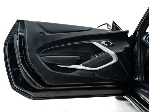 Used 2020 Chevrolet Camaro SS image 13