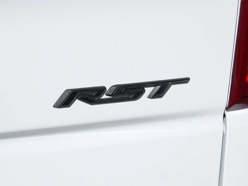 Used 2021 Chevrolet Silverado 1500 RST image 45