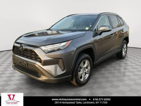Used 2024 Toyota RAV4 XLE image 1