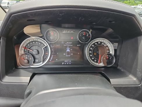Used 2014 RAM 1500 Laramie w/ Convenience Group RWD image 18