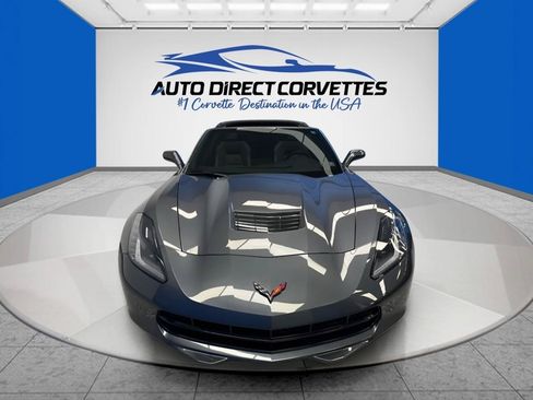 Used 2018 Chevrolet Corvette Stingray Coupe w/ Carbon Flash Badge Package RWD image 4