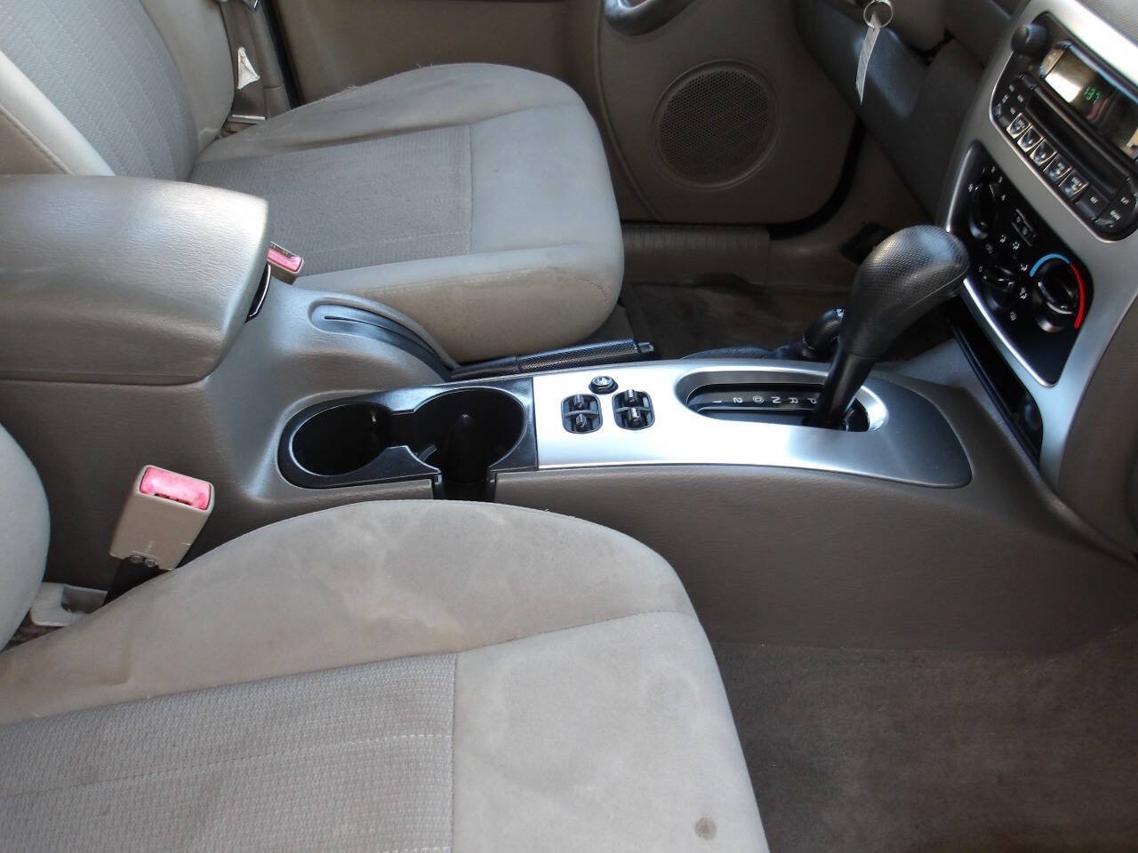 Used 2005 Jeep Liberty Limited AWD/4WD image 20