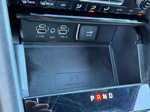 Used 2023 Jeep Grand Cherokee L Laredo image 32