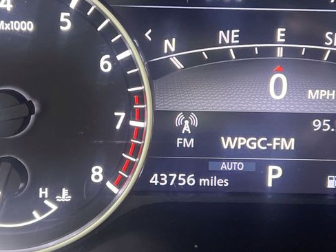 Used 2022 Nissan Pathfinder Platinum w/ Cargo Package image 30