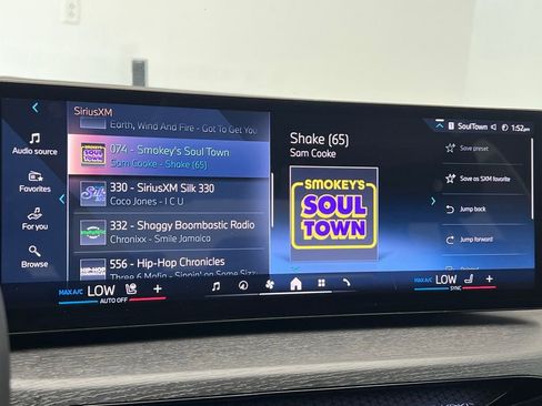 Used 2025 BMW 330i Sedan image 14