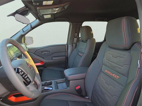 New 2025 Nissan Frontier PRO-4X image 13