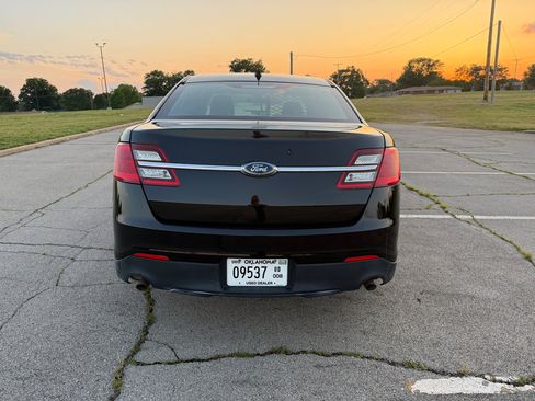 Used 2017 Ford Taurus Police Interceptor image 8