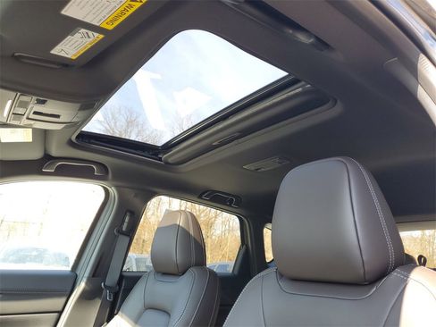 New 2025 MAZDA CX-5 Signature image 12