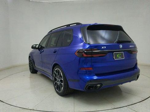 Used 2025 BMW X7 M60i image 77