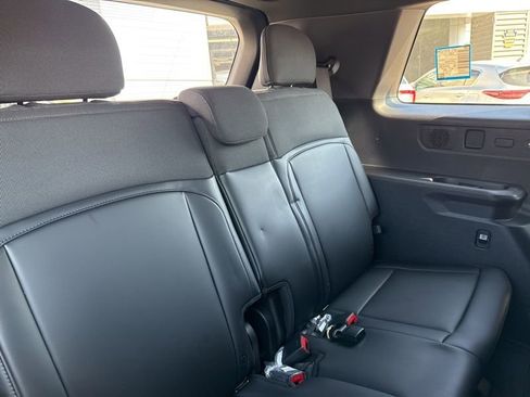 New 2027 Kia Telluride LX FWD image 13