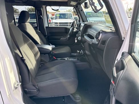 Used 2017 Jeep Wrangler Unlimited Sport w/ Quick Order Package 24S image 21