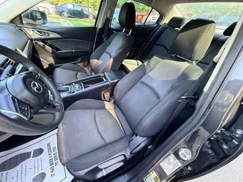 Used 2017 MAZDA MAZDA3 Sport FWD image 46