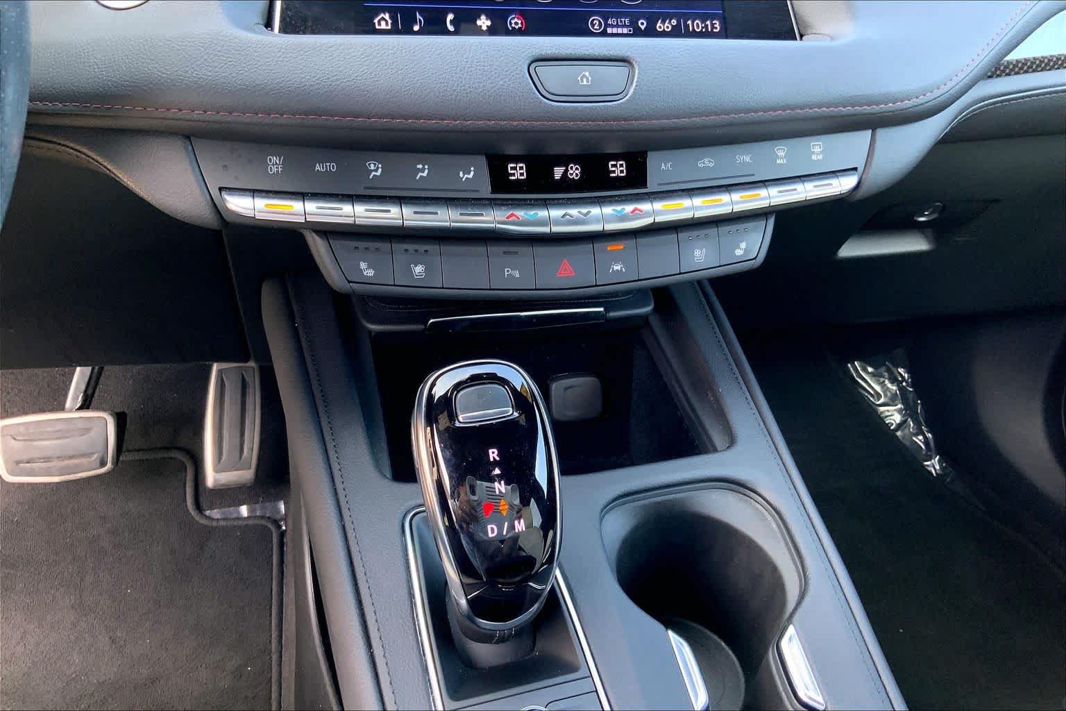 Used 2023 Cadillac XT4 Sport FWD image 32