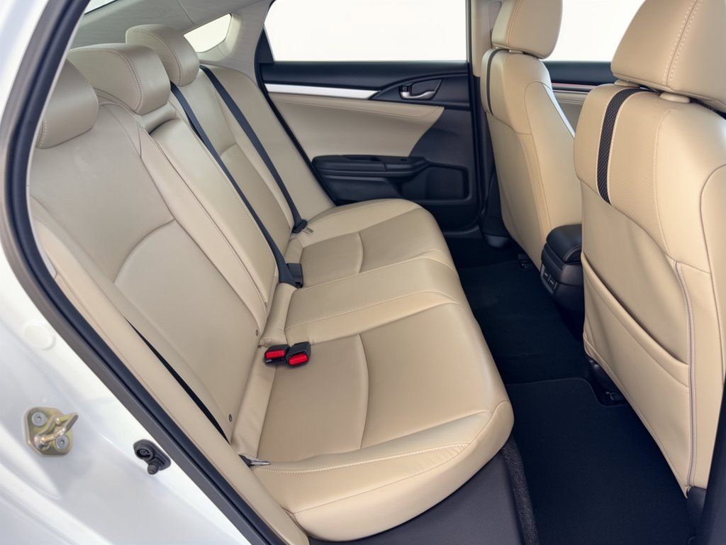 Used 2019 Honda Civic Touring image 29