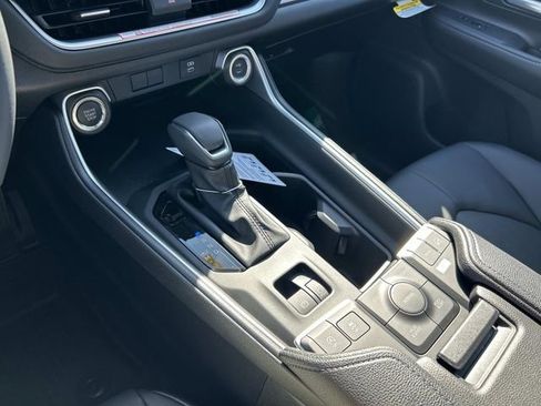 New 2026 Toyota Grand Highlander XLE image 27