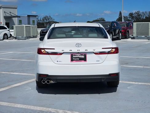 Used 2026 Toyota Camry SE image 8