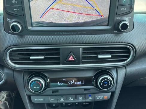 Used 2019 Hyundai Kona Ultimate FWD image 10