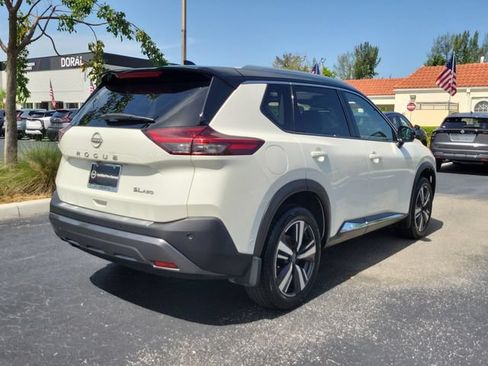 Used 2023 Nissan Rogue SL w/ SL Premium Package AWD/4WD image 5