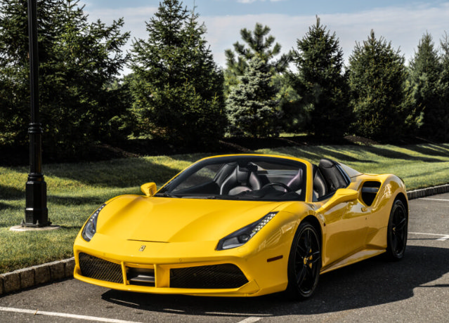 Used 2018 Ferrari 488 Spider RWD image 1