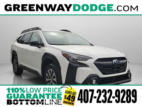 Used 2025 Subaru Outback Premium image 1
