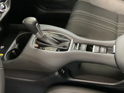 Certified 2024 Honda HR-V EX-L image 20