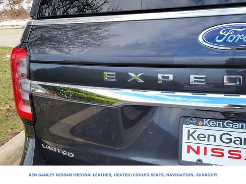Used 2024 Ford Expedition Limited image 16