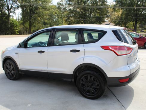 Used 2014 Ford Escape S image 24