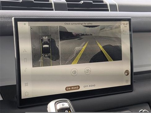 Used 2025 Land Rover Defender 90 S image 17