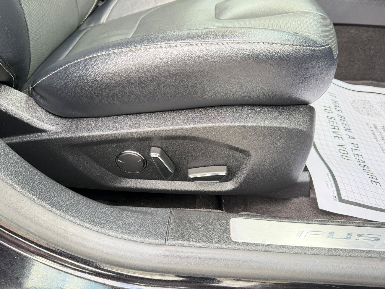 Used 2019 Ford Fusion Energi Titanium FWD image 44