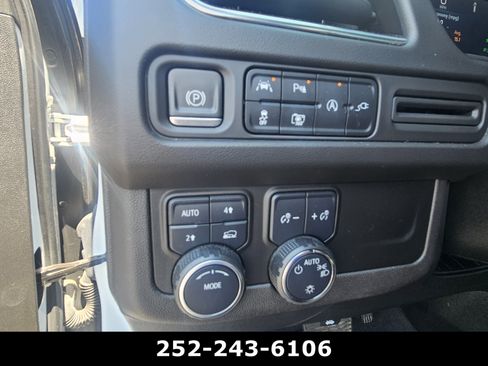 Used 2022 Chevrolet Tahoe RST w/ Luxury Package AWD/4WD image 13