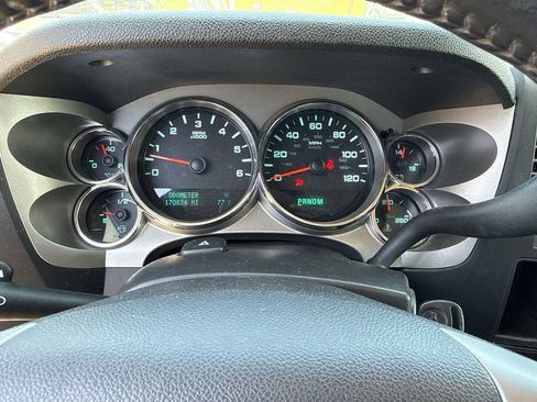 Used 2013 Chevrolet Silverado 1500 LT RWD image 24