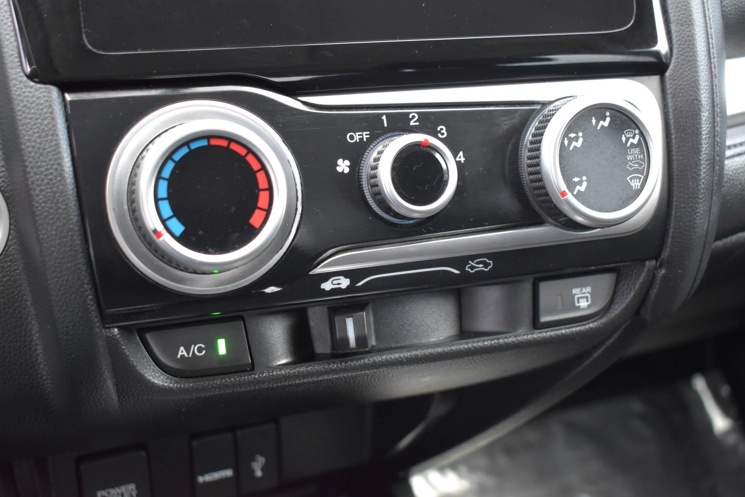 Used 2015 Honda Fit EX image 25
